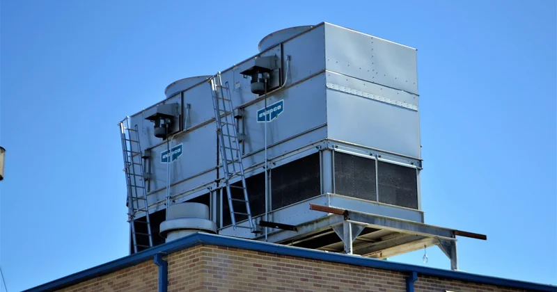 Maintenance et durabilité : prolonger la vie de vos panneaux