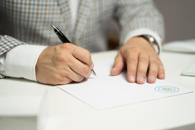 Comment écrire « pour ordre » ? Exemple et modèle Word